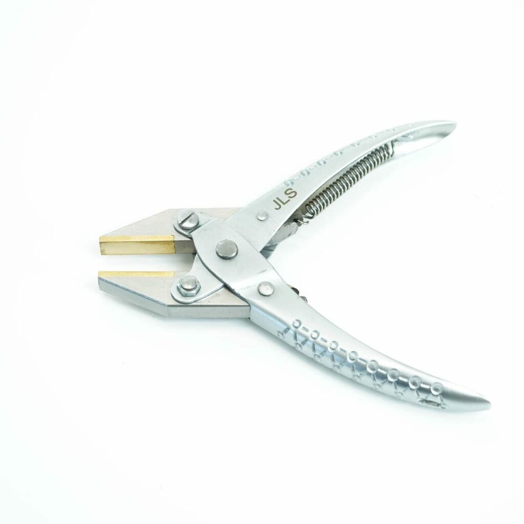 Prestige Parallel action flat nose pliers with Brass jaws Non Marring  Pliers 5.5# 05915
